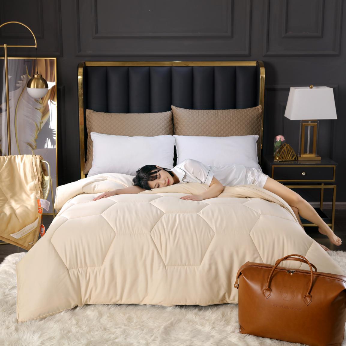 高端床品舒适柔软,安睡宝全棉被