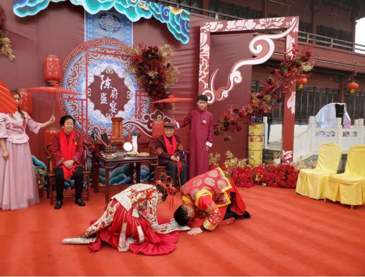 中国婚礼简介,原来中国婚礼这么有意思