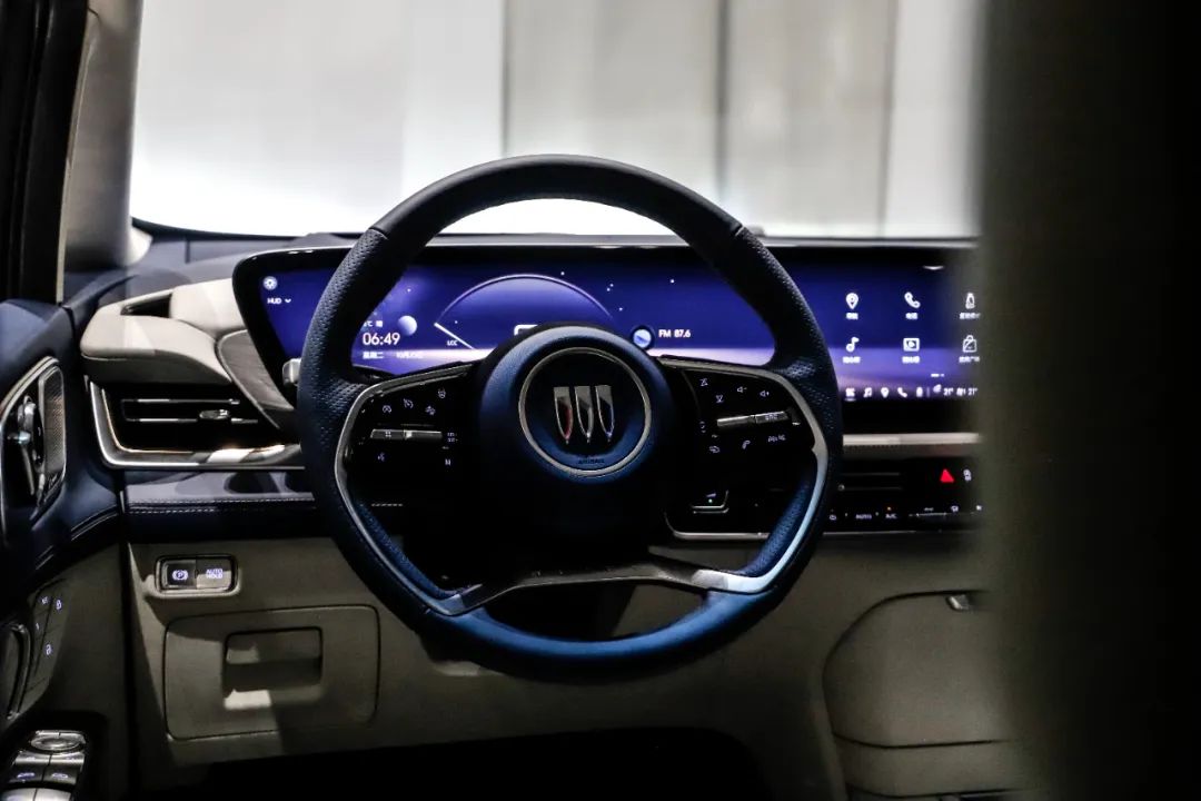 别克gl8星空顶,别克世纪星空顶