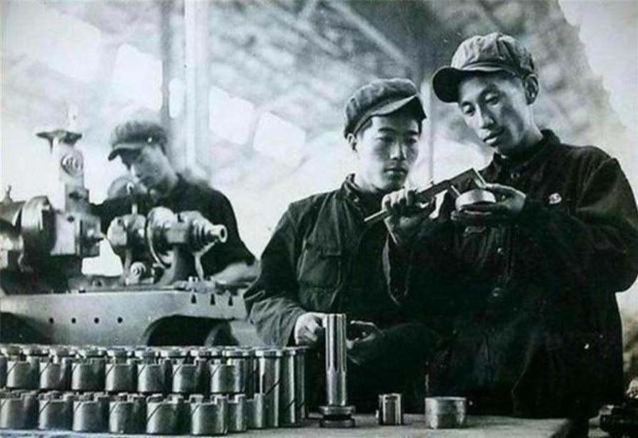 农民捡到响尾蛇导弹,1985年浙江农民捡到一枚响尾弹