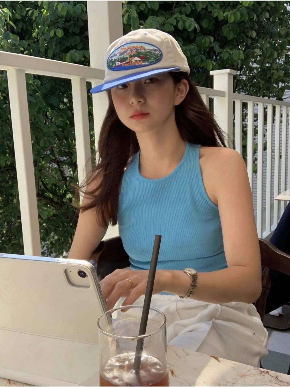 黄黑皮穿搭技巧,黄黑皮穿衣教程