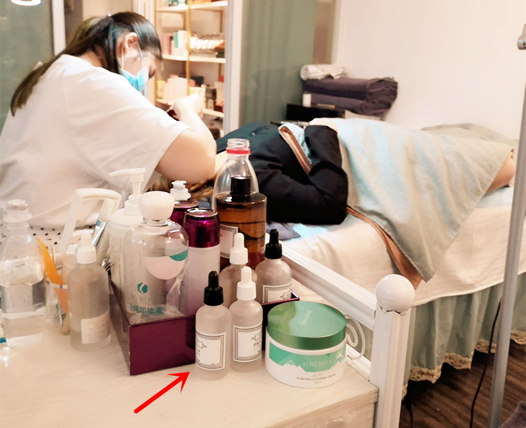 怎么样才能让脸变得白白净净,怎么让自己的脏脸变得很干净