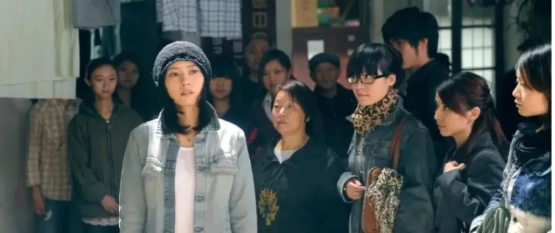 学生网课骂老师的真实状况,网课老师直播被人辱骂