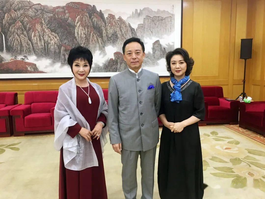 京剧名家于魁智近况如何,京剧名家于魁智家庭情况