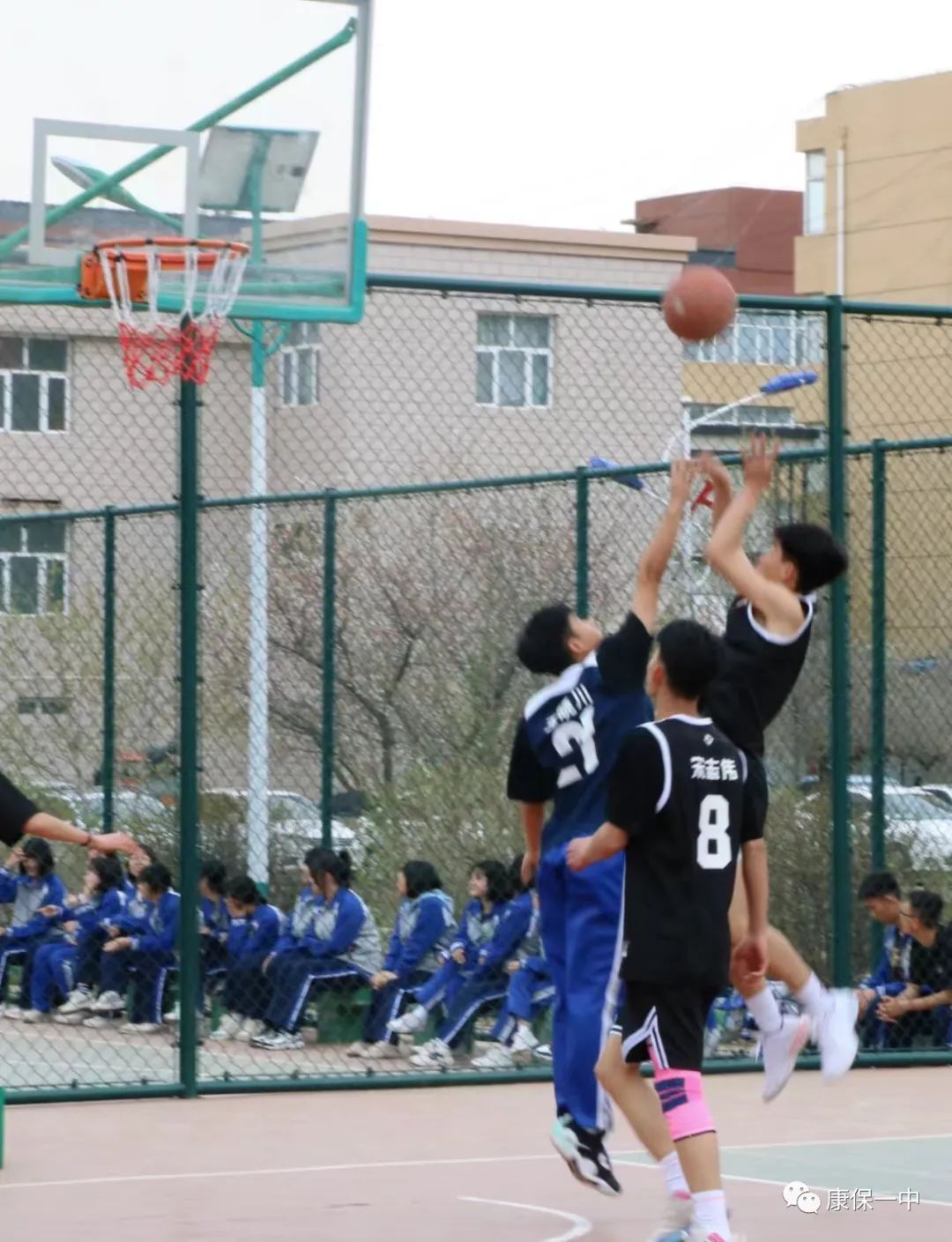 青春无畏逐梦扬威篮球赛,青春无畏迎篮而上篮球比赛