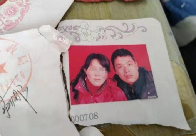 父亲家暴儿子杀害父亲后续,爸爸重男轻女家暴女儿的视频