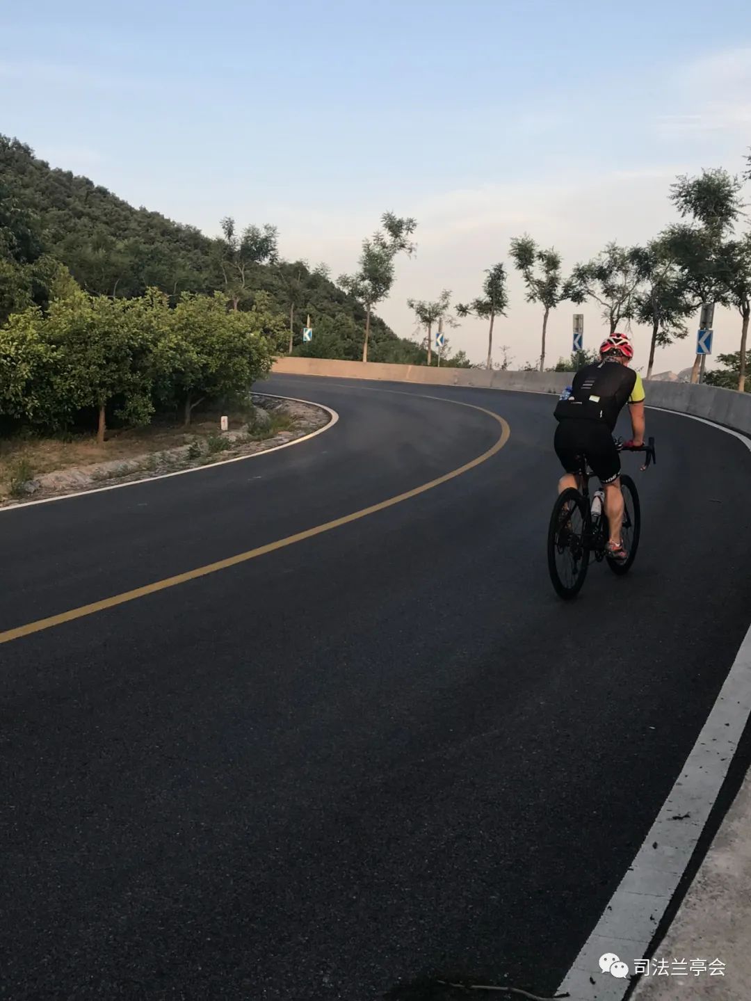 胡佼松：涉众型维权案件与恶势力犯罪有本质区别