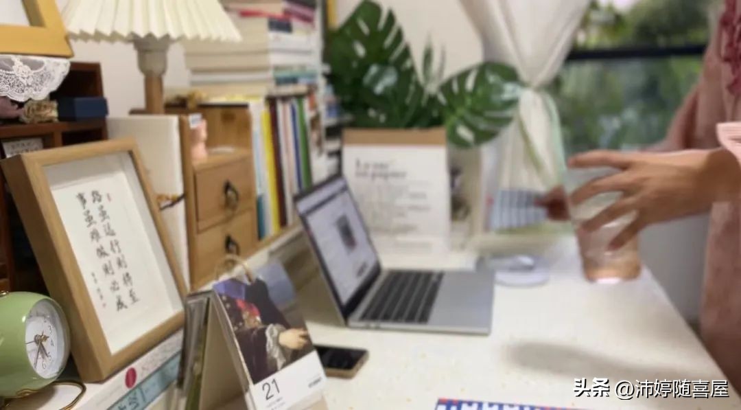 靠写作投稿月入上万,如何写作文赚钱不投稿