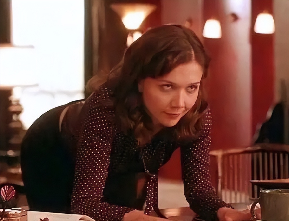 奥斯卡造型太浮夸!有人戴400万钻石手镯,有人胸口仅一条布带