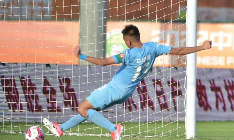 足球报评足协暂缓处罚武汉长江,武汉长江足球俱乐部退赛了吗