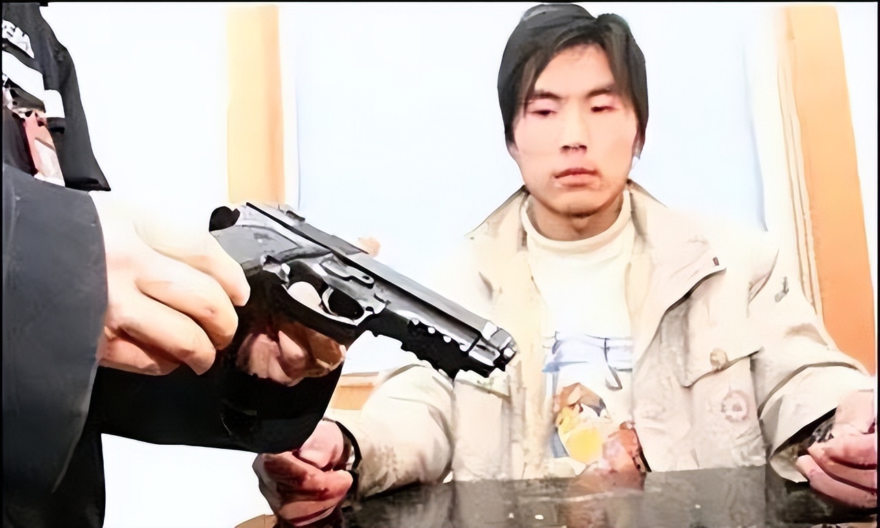 四川小伙卖玩具枪被判无期徒刑,四川小伙购买玩具枪判刑