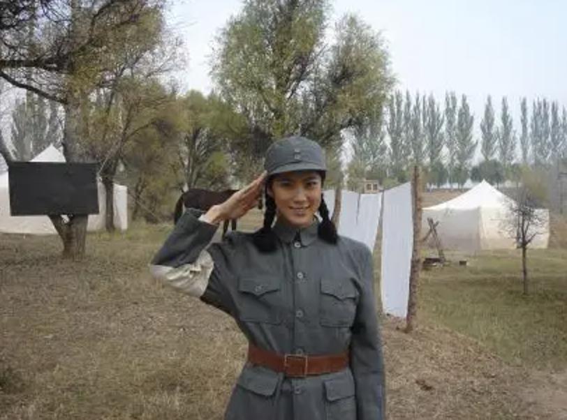 整容脸就别演军人了，只服这7位，原生态高颜值，还最具军人气质