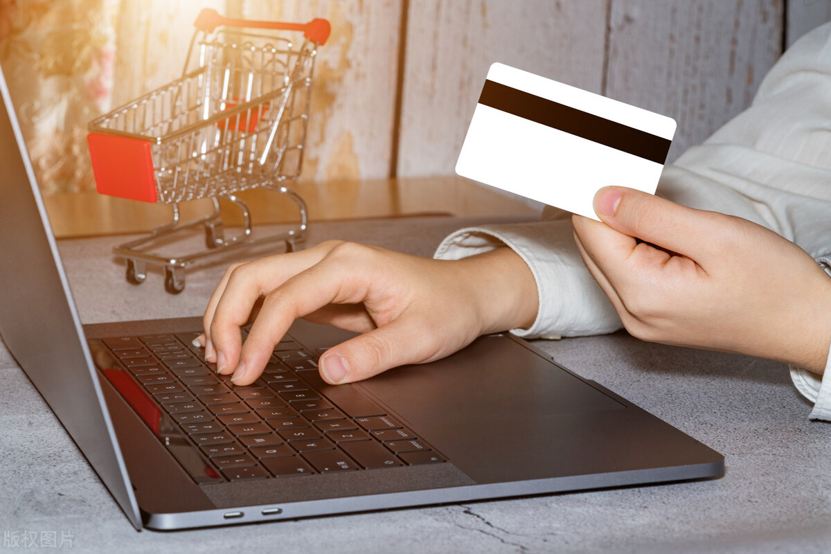 信用卡贷款是如何办理手续的,信用卡多可以办理信用贷吗