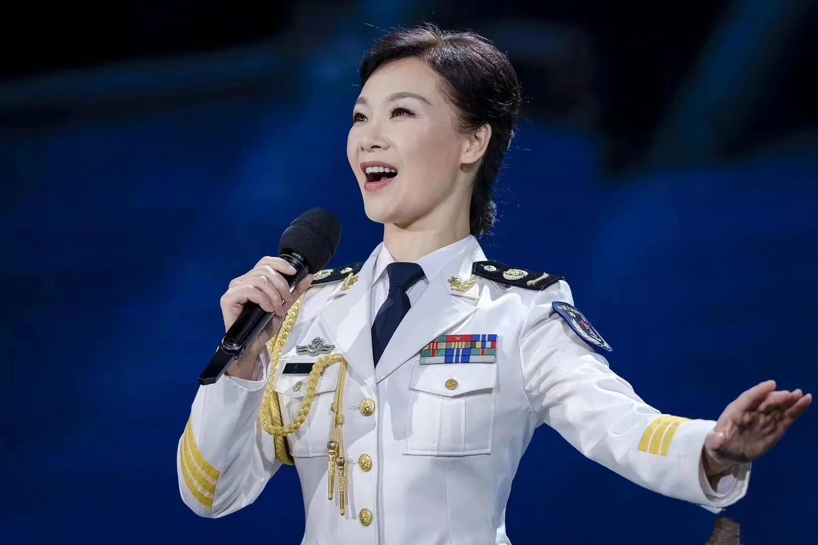 黎兵和甘萍生有孩子吗,黎兵老婆甘萍个人资料