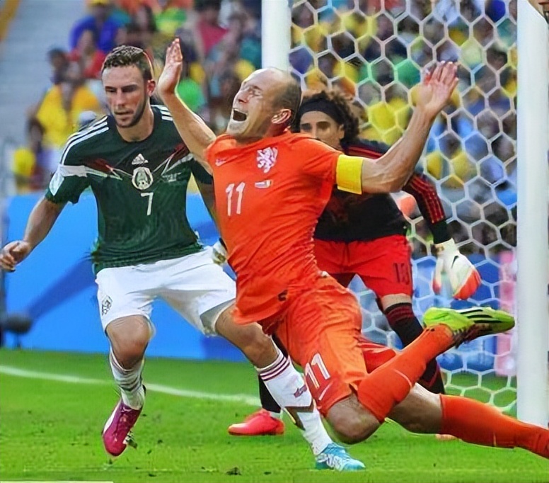 世界杯格列兹曼越位进球,格列兹曼失点球