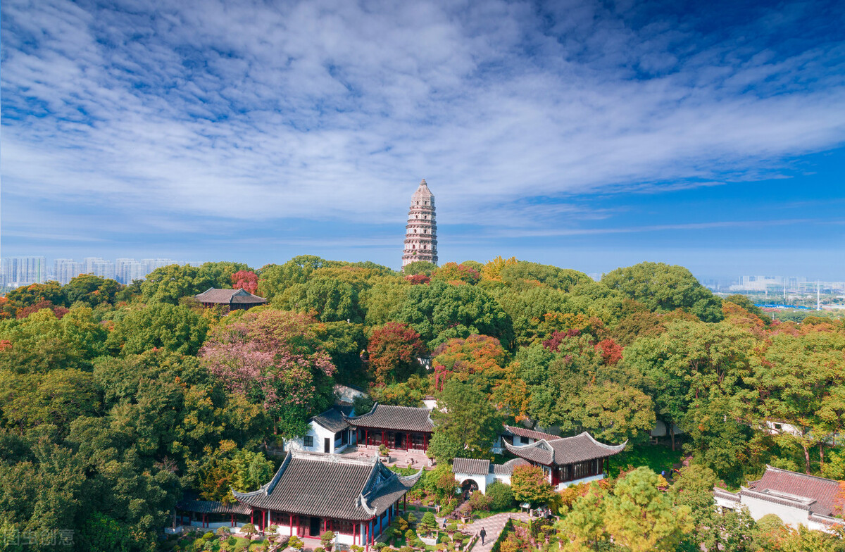苏州园林和虎丘哪个值得游玩,苏州虎丘还有什么风景区呢