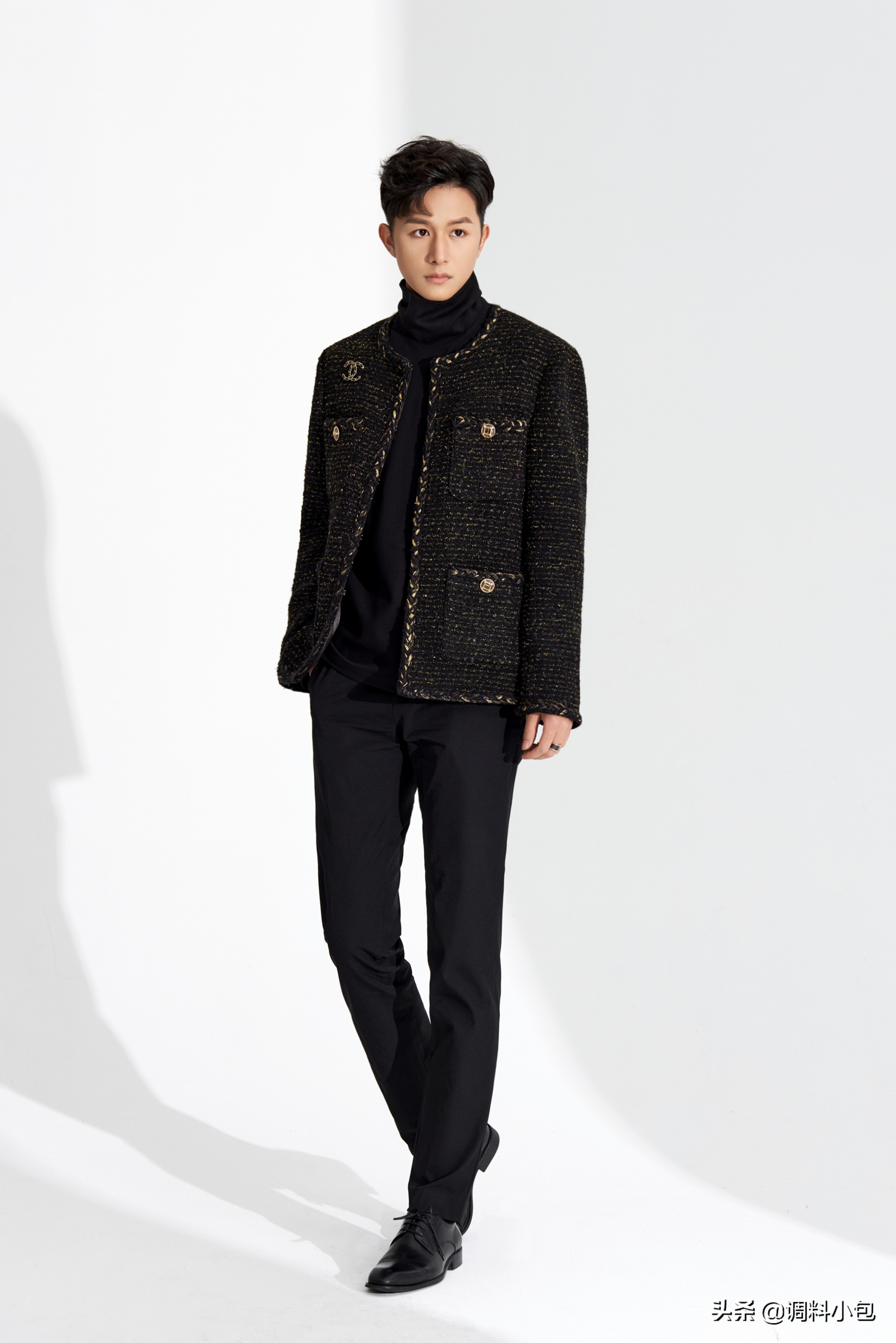 阳光帅气故明《反派太爱我了怎么办》化身“潘安镇第一捕快”