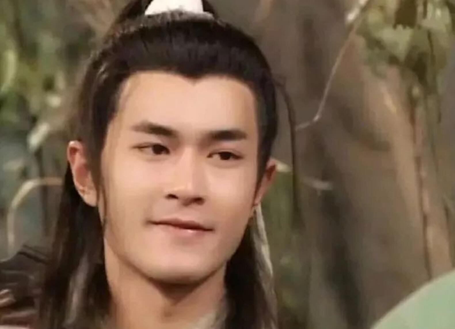 神雕侠侣杨过为何喜欢郭芙,神雕原著杨过爱郭芙吗