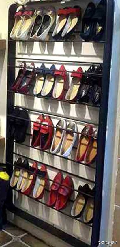 广州有家大学鞋店,你帮衬过吗?//叶曙明