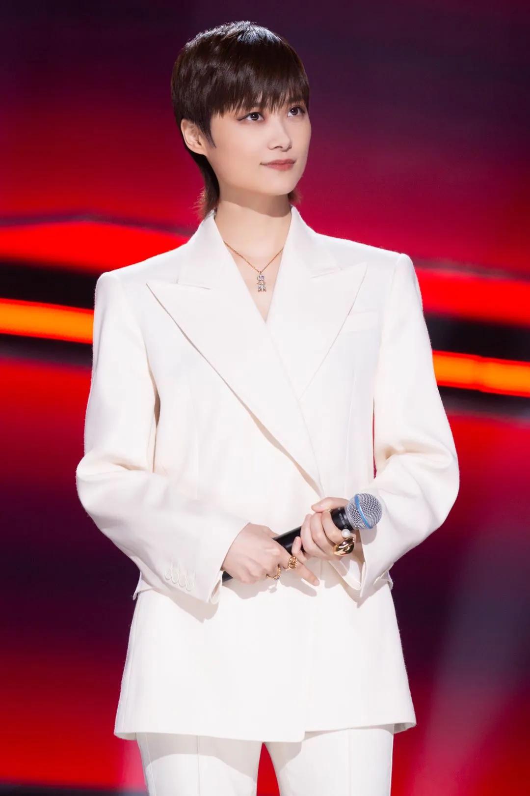 李宇春为什么一直很火，原来成功并非偶然，答案就在这里