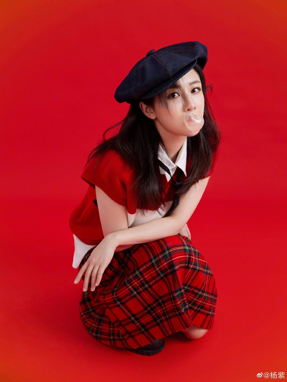 杨紫贝雷帽张艺兴,杨紫同款贝雷帽编发教程