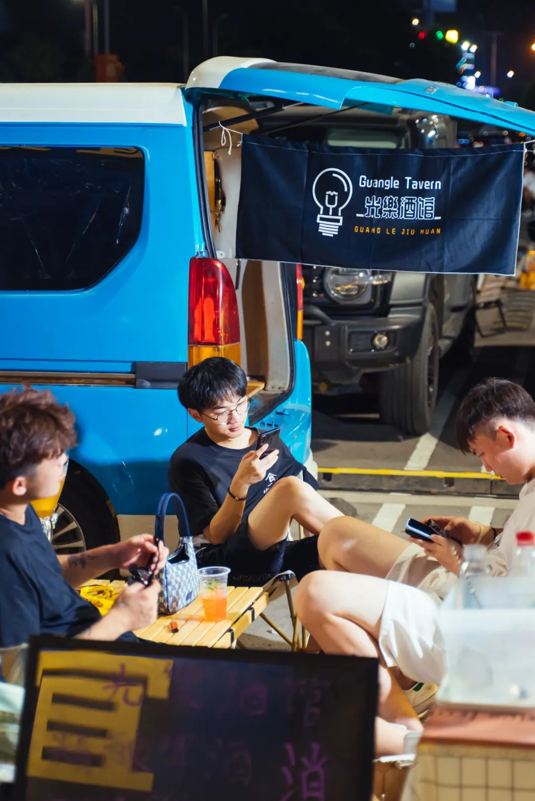 摆摊日入两千,摆摊日入一两千