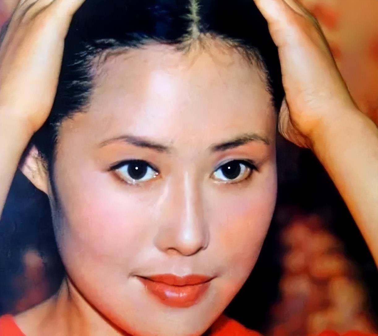 国内发财国外花的7位富豪,国内挣钱国外花的十大明星