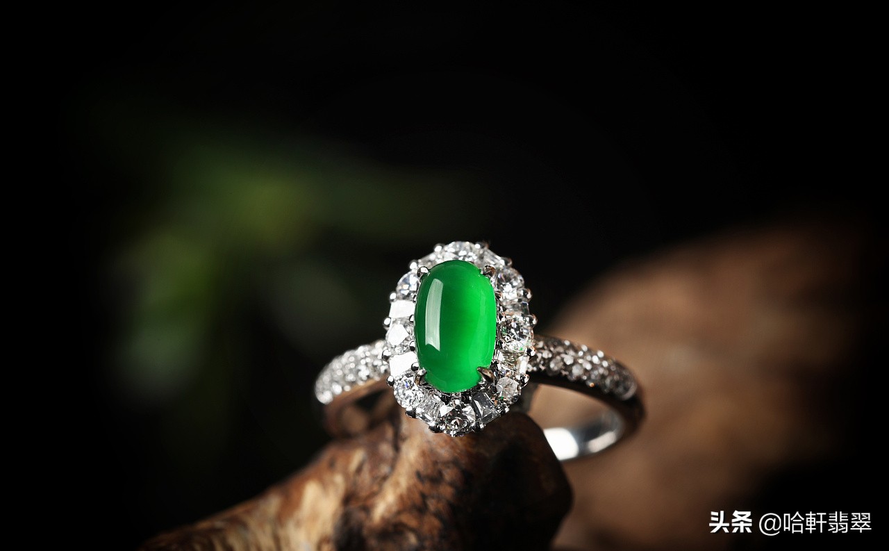 怎么判定翡翠是真的还是假的,怎么判断翡翠是真的还是假的