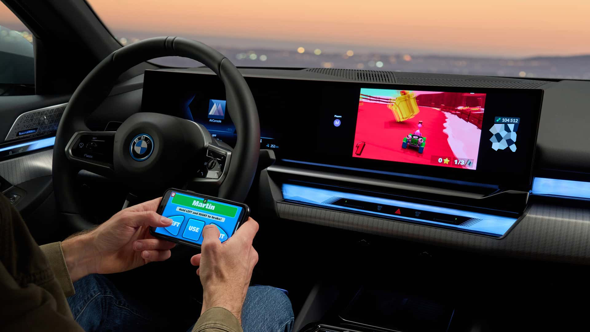 宝马5系主机操控系统,宝马5系能用手柄玩游戏吗