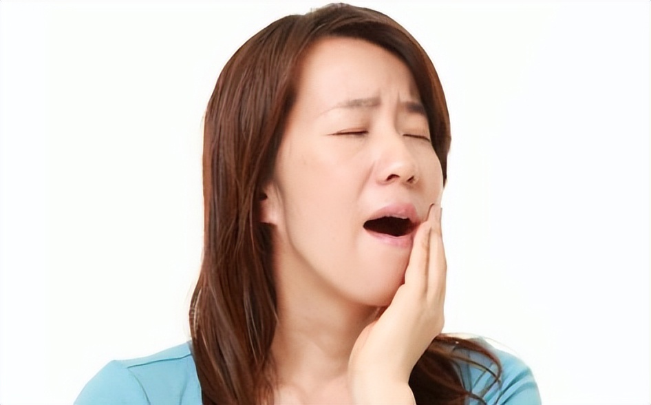 嘴唇发紫一般什么原因引起,嘴唇发紫是什么原因怎么解决