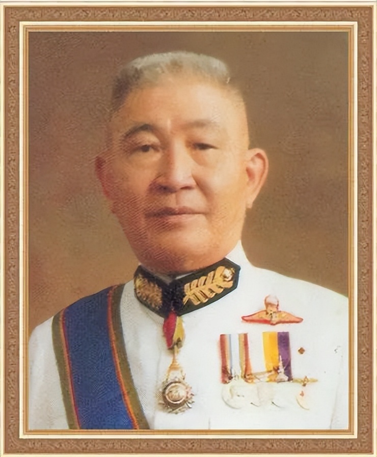 丰顺籍一代侨领丘细见“福禄寿”三全,夫人跻身泰国第48大富豪