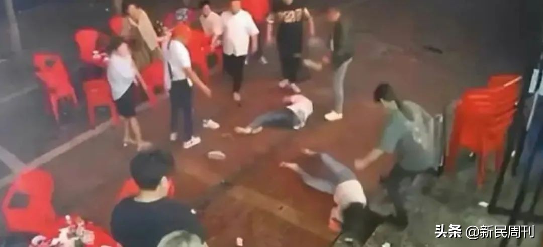 深挖｜还不认识董宇辉？还不知道直播已经内卷到“双语+诗诵”？