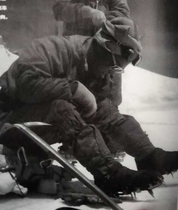 1960年中国登山队登顶珠峰人员,中国登山者登珠峰遇难