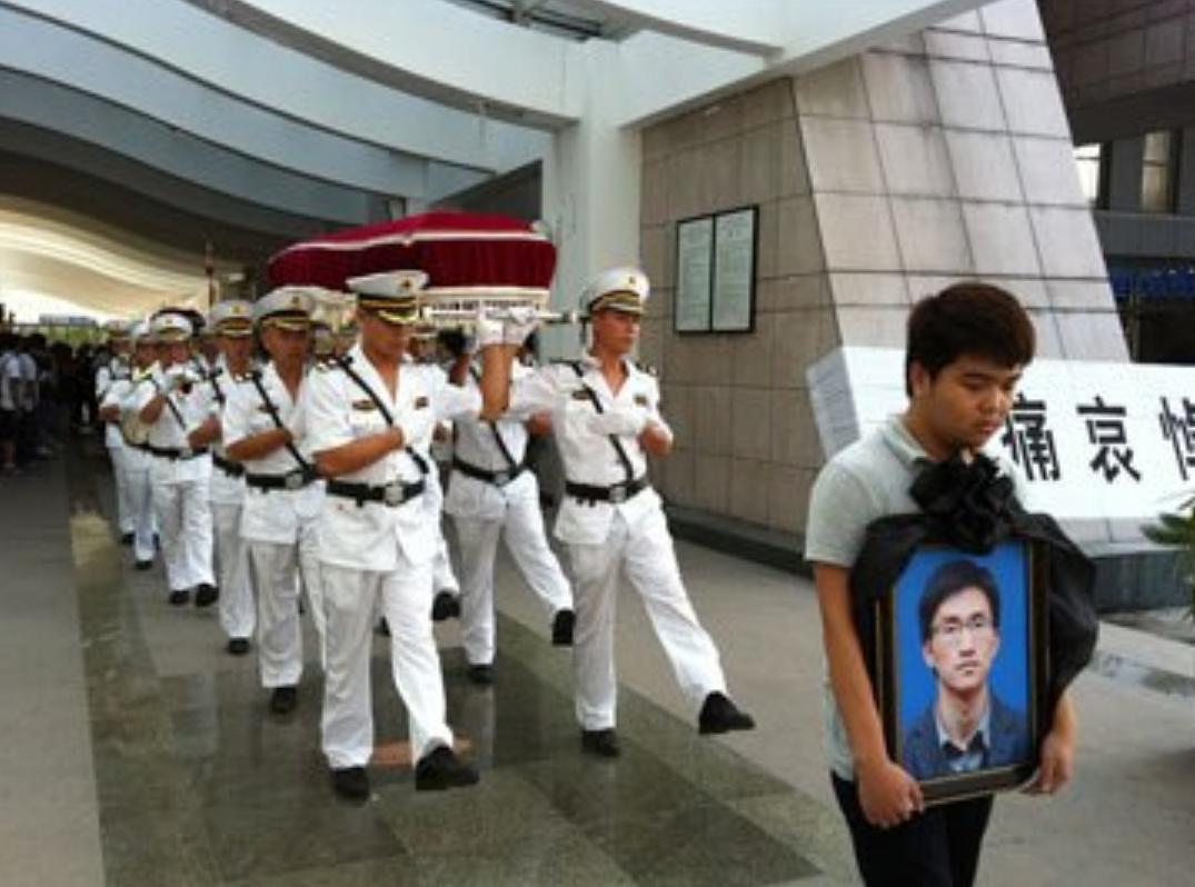 小伊伊温州动车,温州小伊伊事件