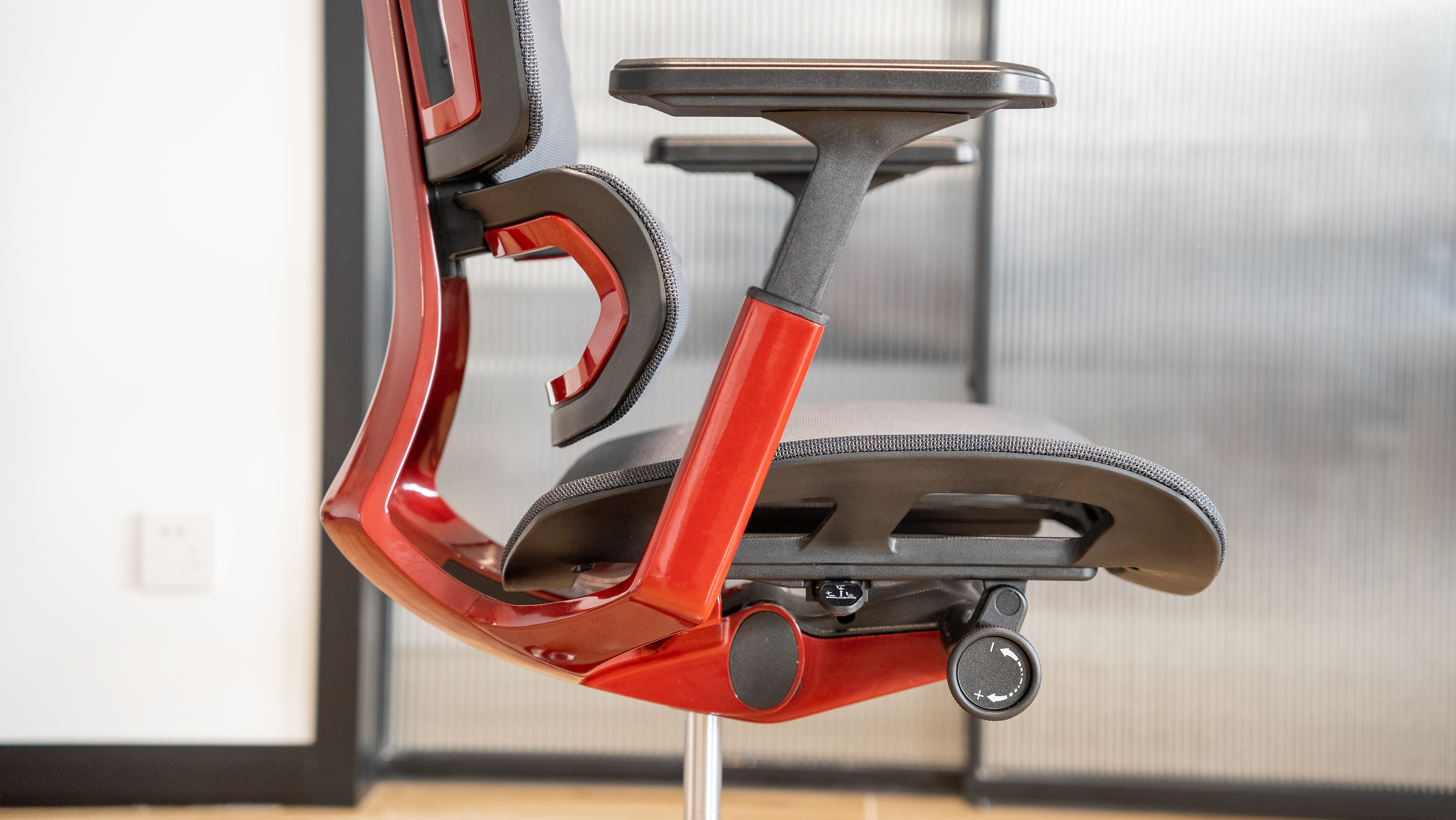 什么人体工学椅适合打游戏,炫酷又舒服电竞椅推荐