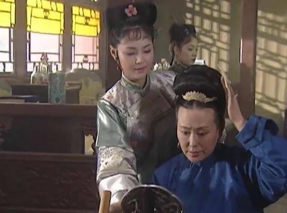 康熙和苏麻喇姑有过爱情故事吗,苏麻喇姑与康熙有没有接吻过