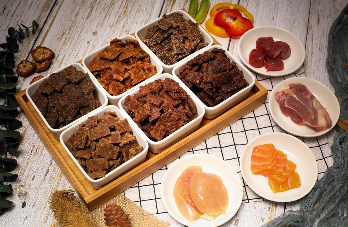 我的宠物可以只吃干粮吗？要想它们茁壮成长，还真要“区别”对待