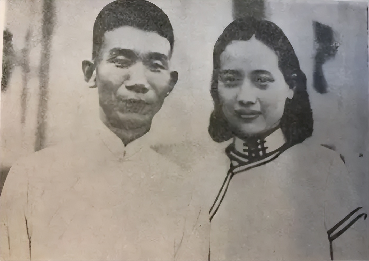 郁达夫为何痴迷貌丑*女妓**？对妻子不满，留学时被日本女人看不起