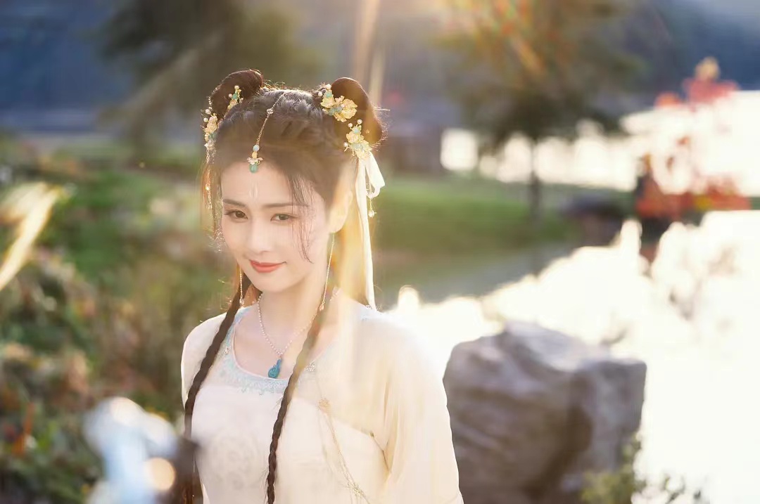 长月烬明孙珍妮白鹿同框是哪一集,长月烬明陈都灵与白鹿路透