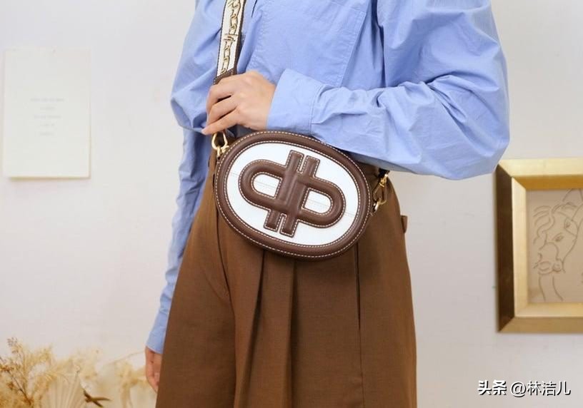 又好看又实用的泫雅包,谁说包包越大牌越好