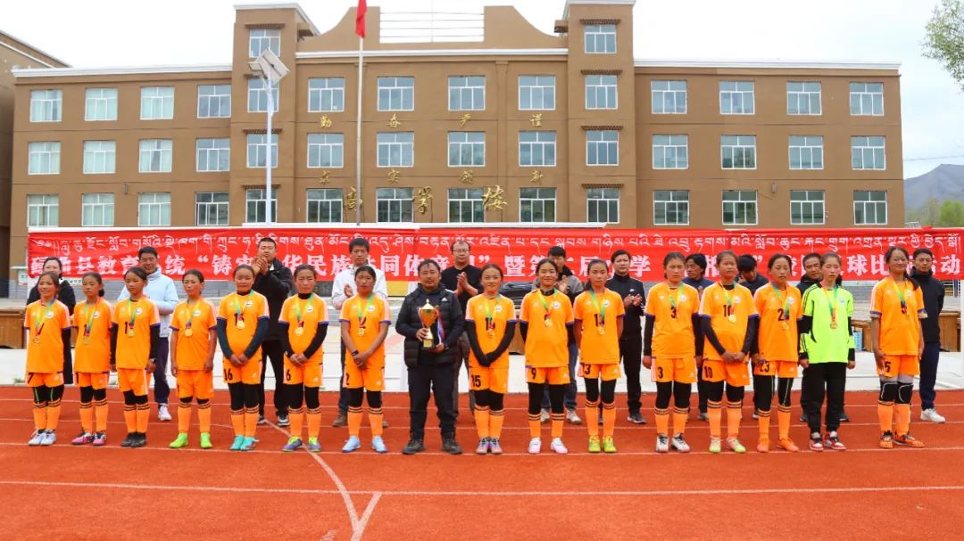 少年足球现场,少年足球队在线播放