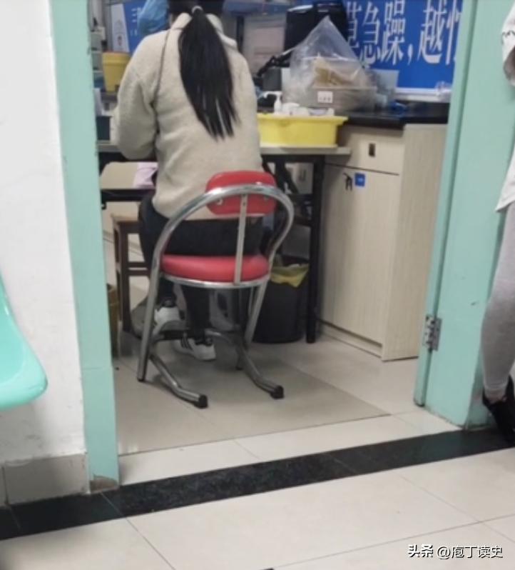 高校女生兼职有多残酷,女厕所高薪兼职骗局