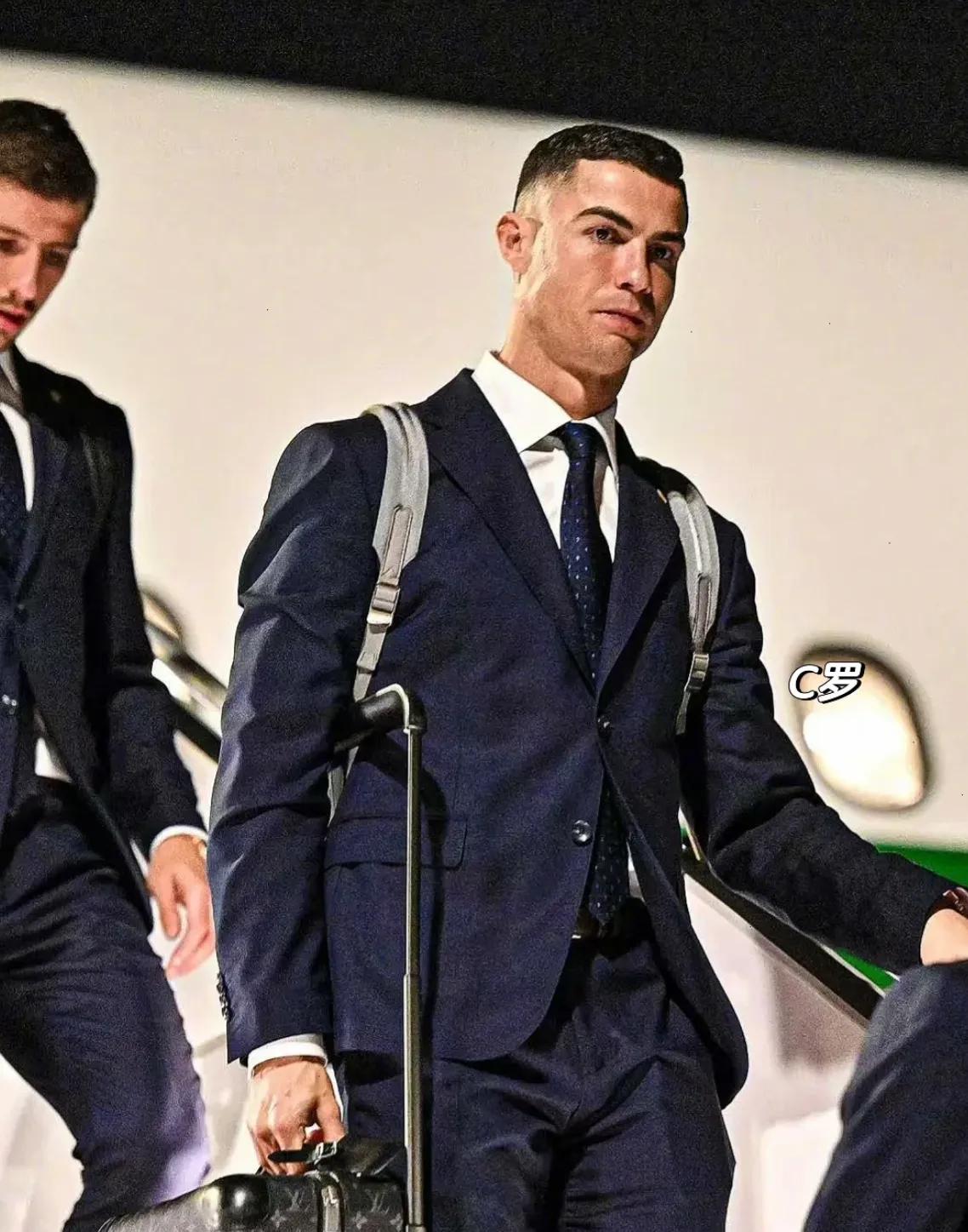 卡塔尔世界杯穿搭,卡塔尔世界杯决赛穿搭