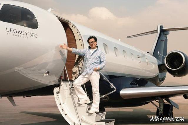 成龙被曝拍卖豪宅原因,成龙出手阔绰花3.8亿购豪华飞机