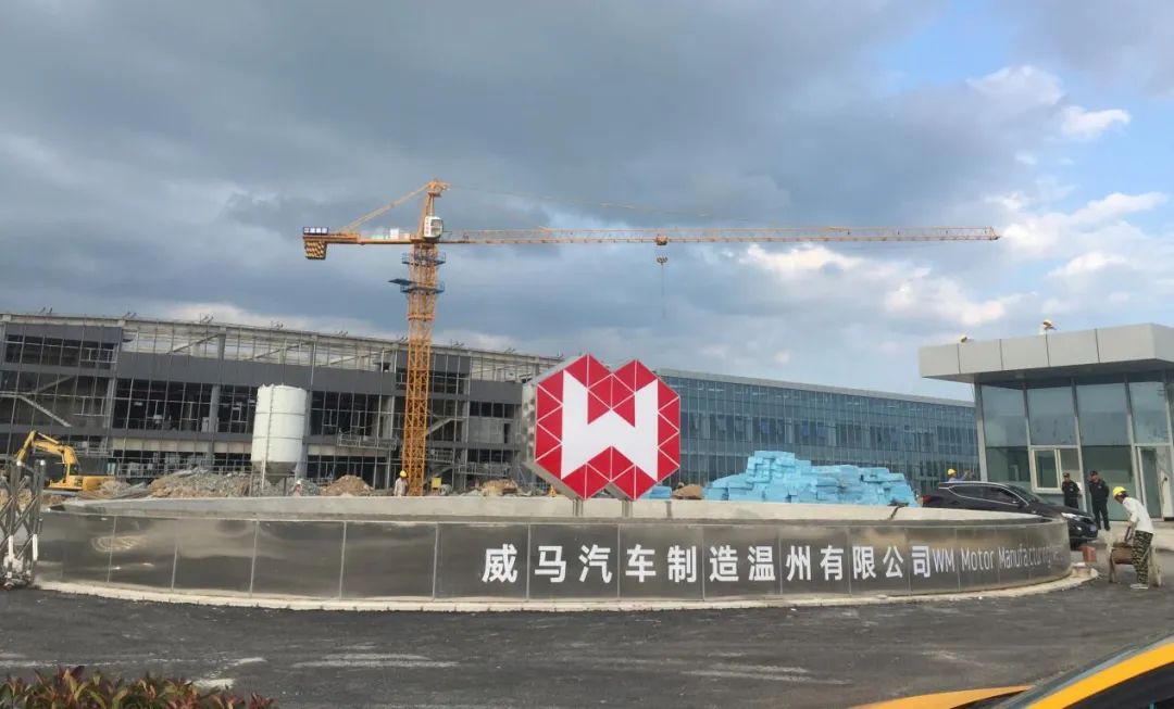 初代iPhone拍出高价,初代iPhone拍出37.9万元