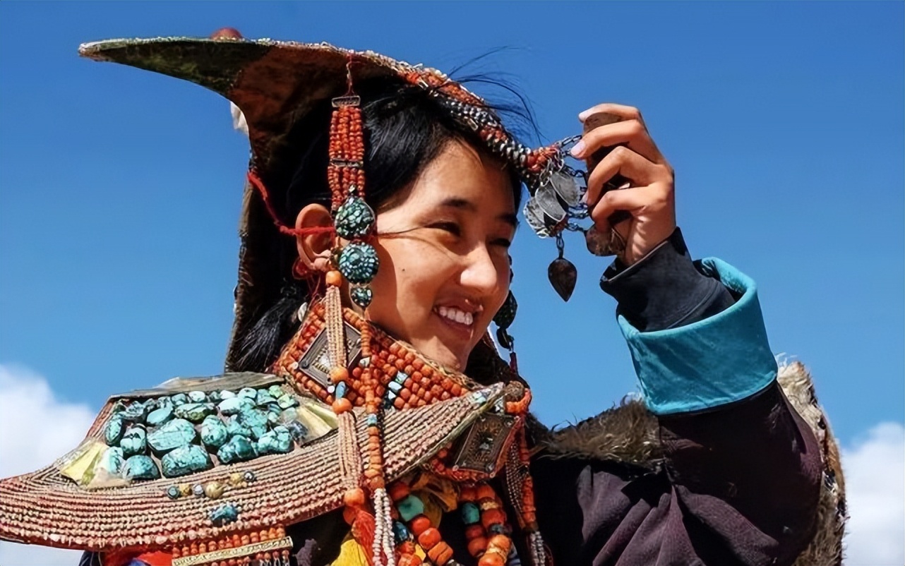 非凡十年多彩贵州的蝶变,非凡十年幸福蝶变