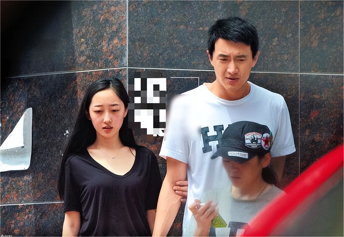 内娱“四大小生”，有人“家暴”绯闻缠身，有人“不务正业”