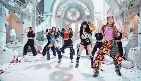 人均手握高奢代言的BLACKPINK，每一帧镜头都好贵
