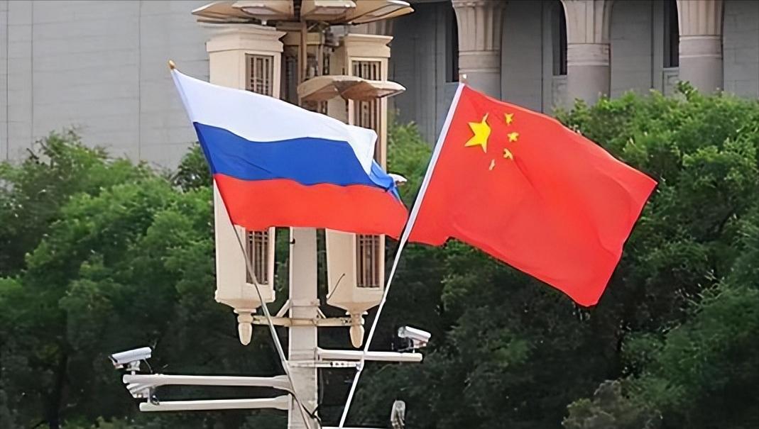 俄罗斯的石油是怎么运到印度的,印度买俄罗斯石油比我们便宜吗