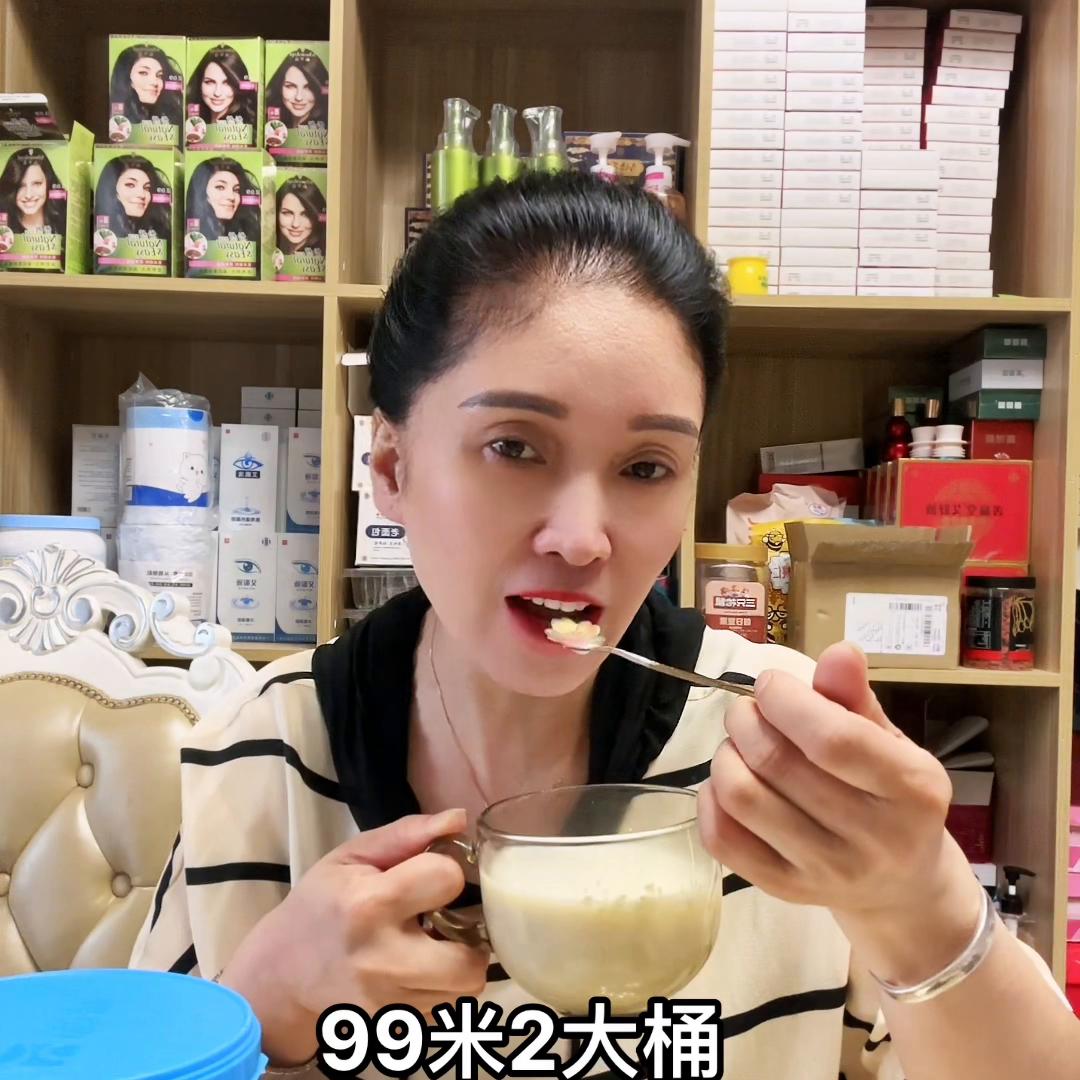 中老年吃奶粉的好处与坏处,中老年人喝奶粉的好处